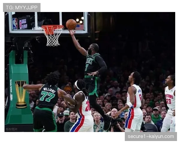 康宁汉姆率活塞完成逆袭 年轻核心成长速度惊人